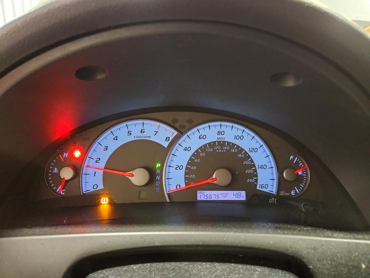 2011 TOYOTA CAMRY SE V6 photo 9