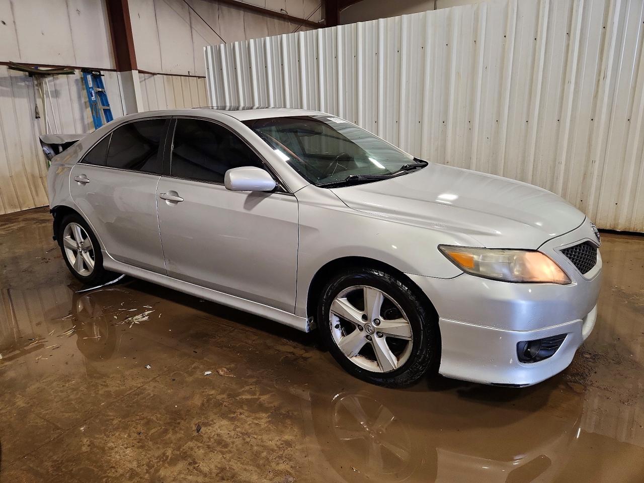 2011 TOYOTA CAMRY SE V6 photo 4