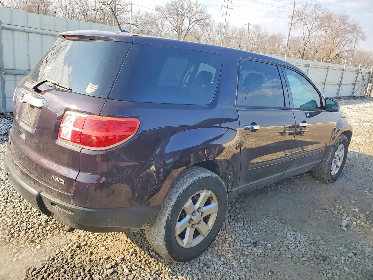 2009 SATURN OUTLOOK XE photo 3