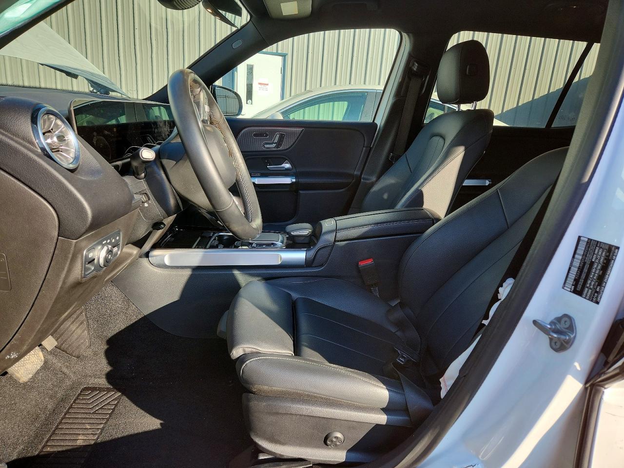2021 MERCEDES-BENZ GLB 250 4MATIC photo 7