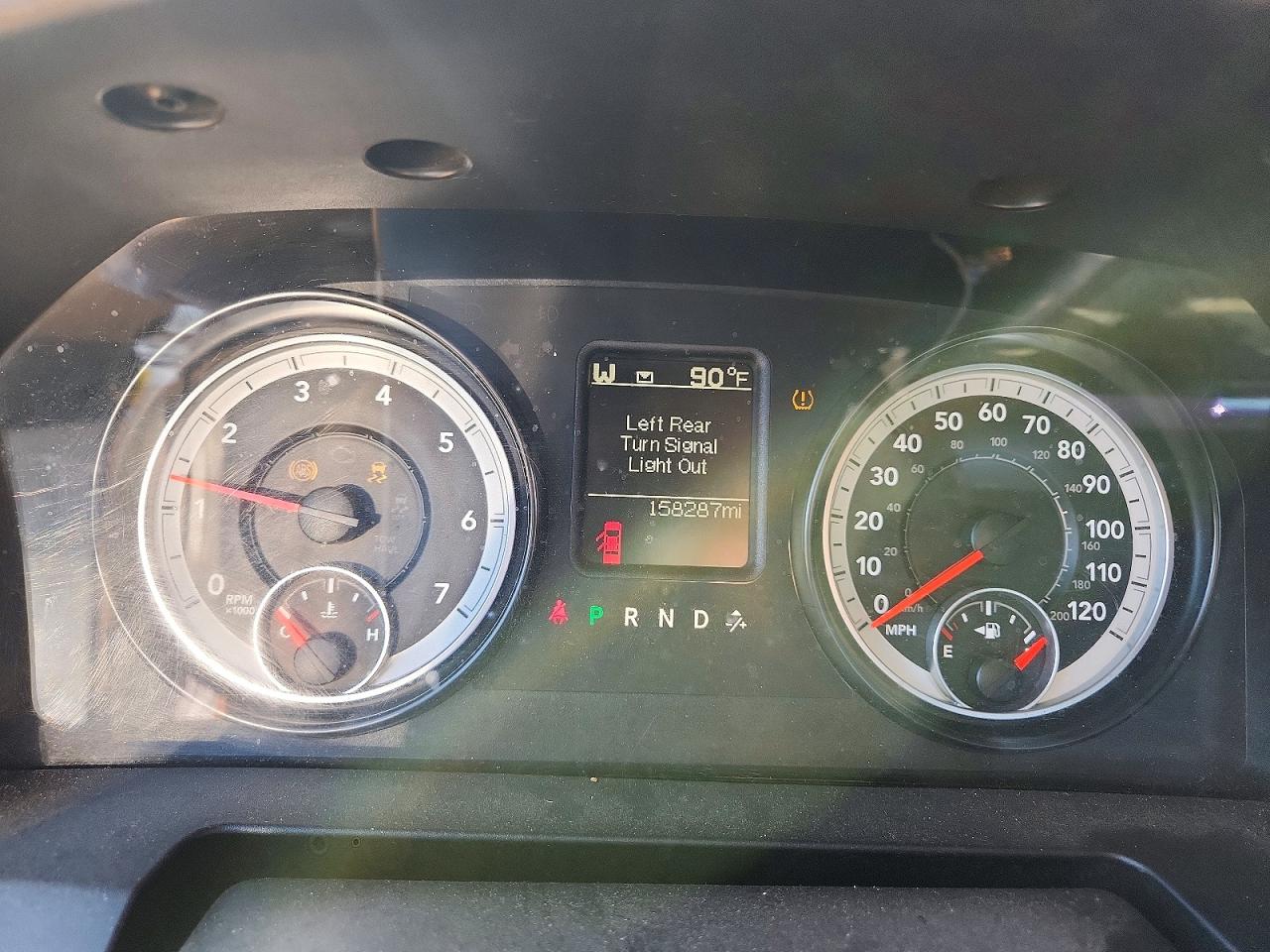 2015 RAM 1500 SLT photo 17