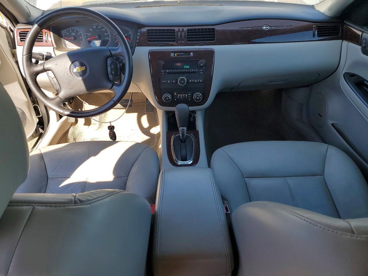 2011 CHEVROLET IMPALA LTZ photo 22