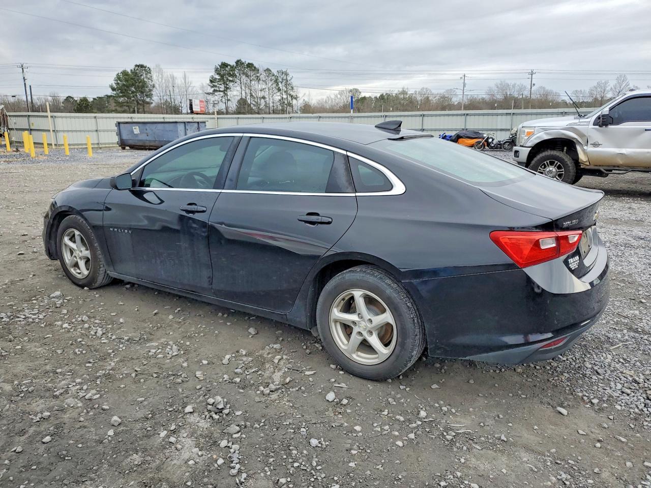 2016 CHEVROLET MALIBU LS photo 2