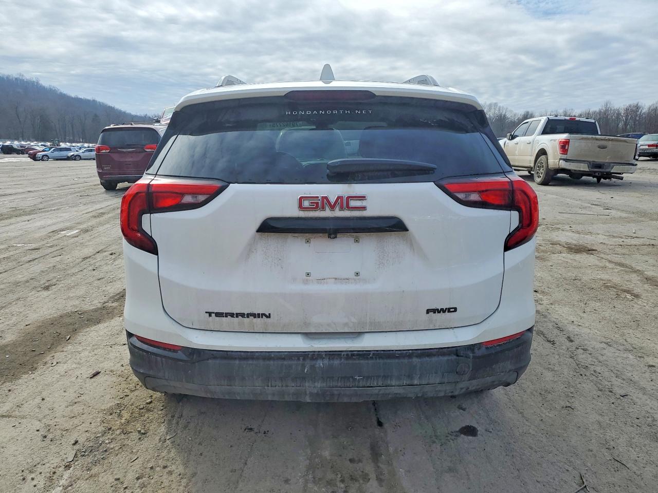 2020 GMC TERRAIN SLT photo 16
