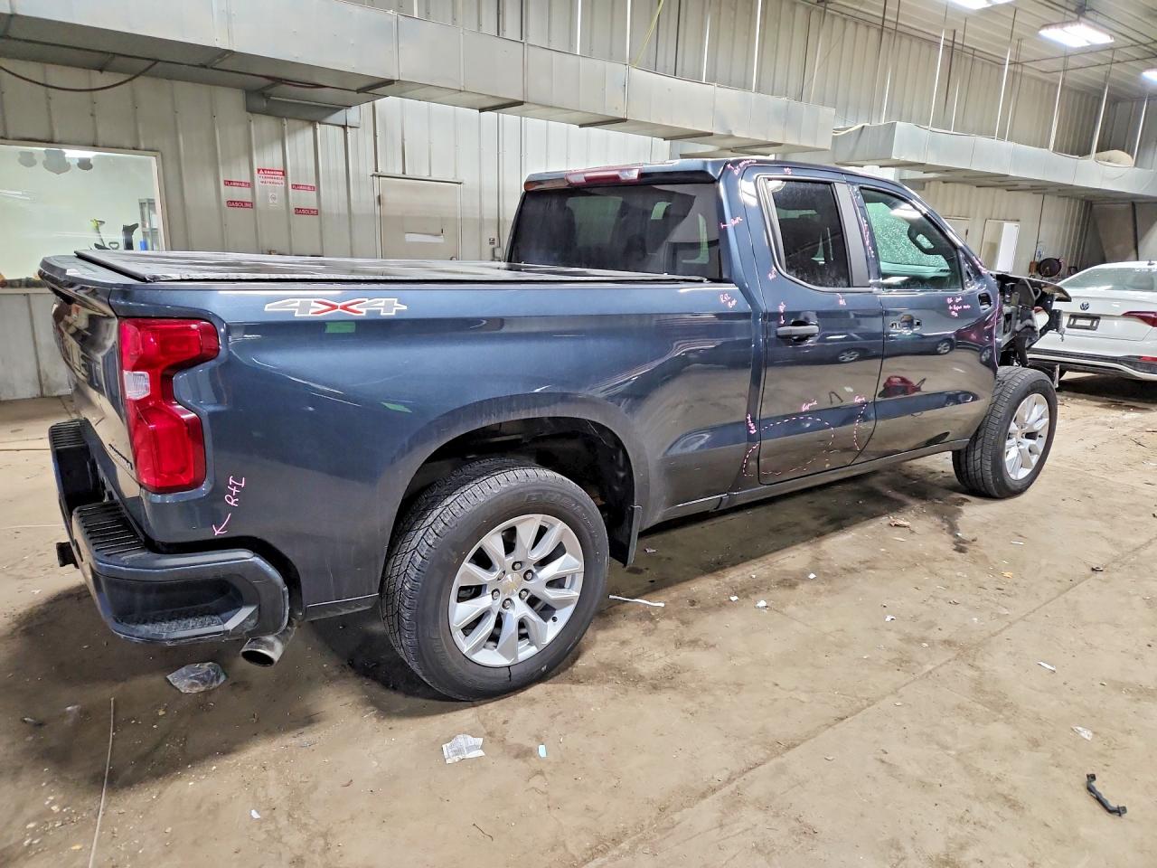 2020 CHEVROLET SILVERADO K1500 CUSTOM photo 5