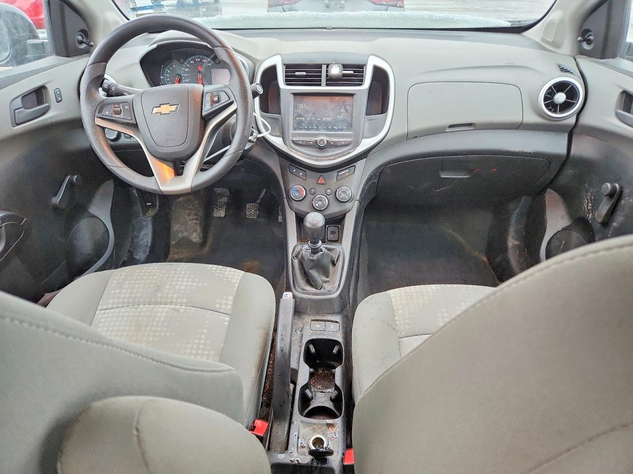 2017 CHEVROLET SONIC LS photo 8
