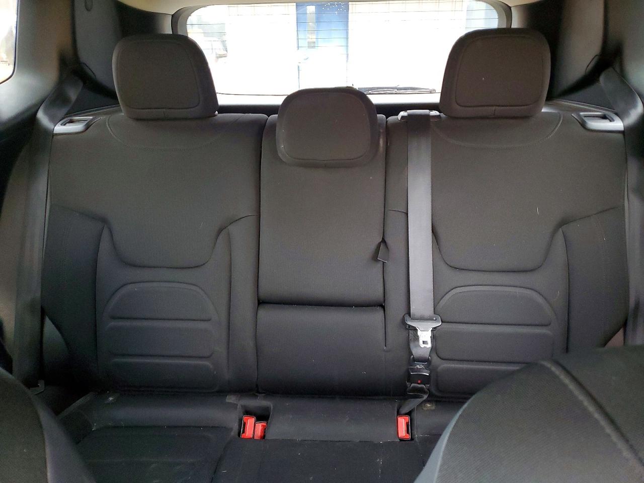 2017 JEEP RENEGADE LATITUDE photo 10