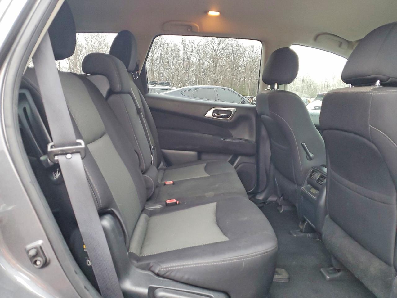2017 NISSAN PATHFINDER SV photo 21