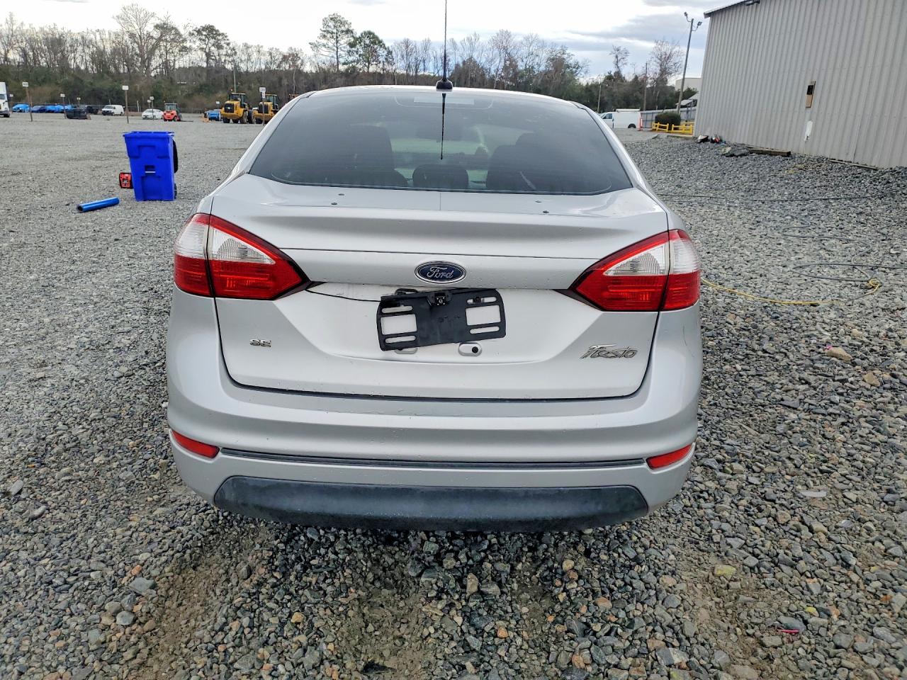 2015 FORD FIESTA SE photo 6