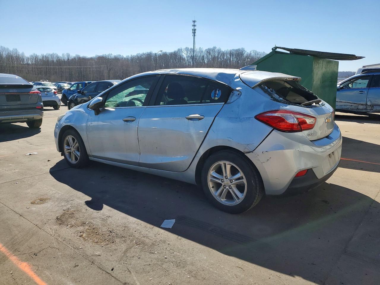 2017 CHEVROLET CRUZE LT photo 3