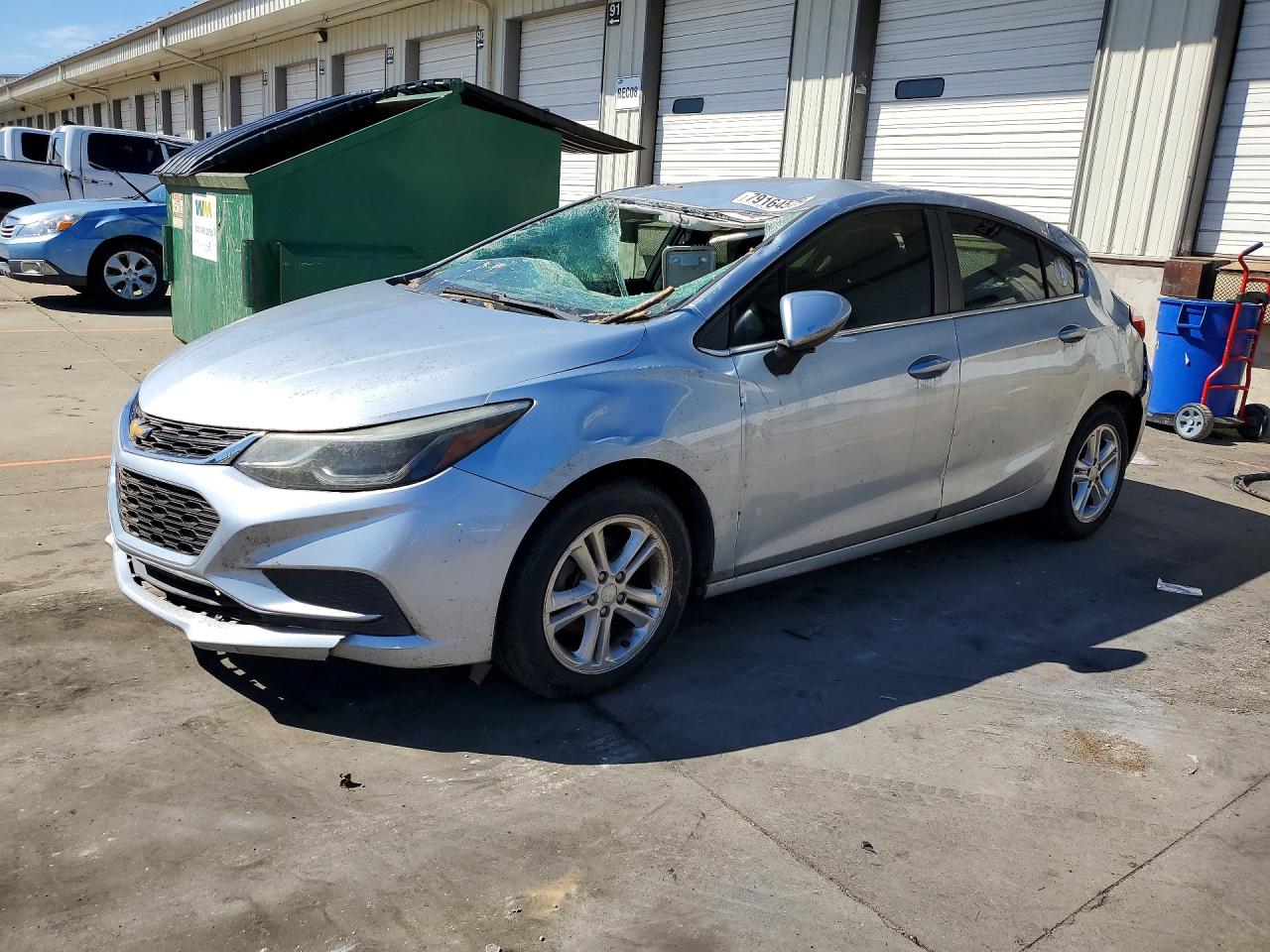 2017 CHEVROLET CRUZE LT photo 2