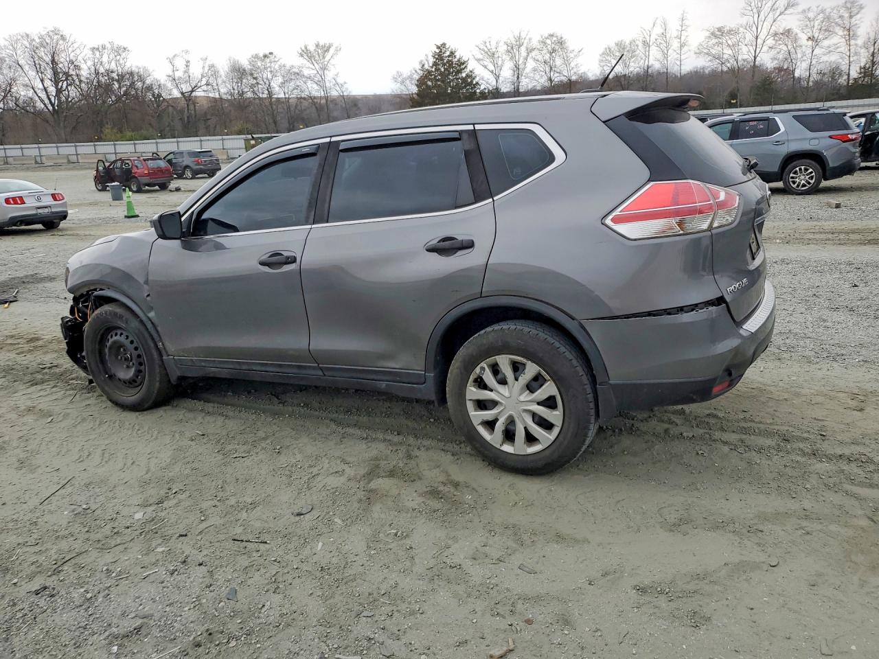 2016 NISSAN ROGUE S photo 4