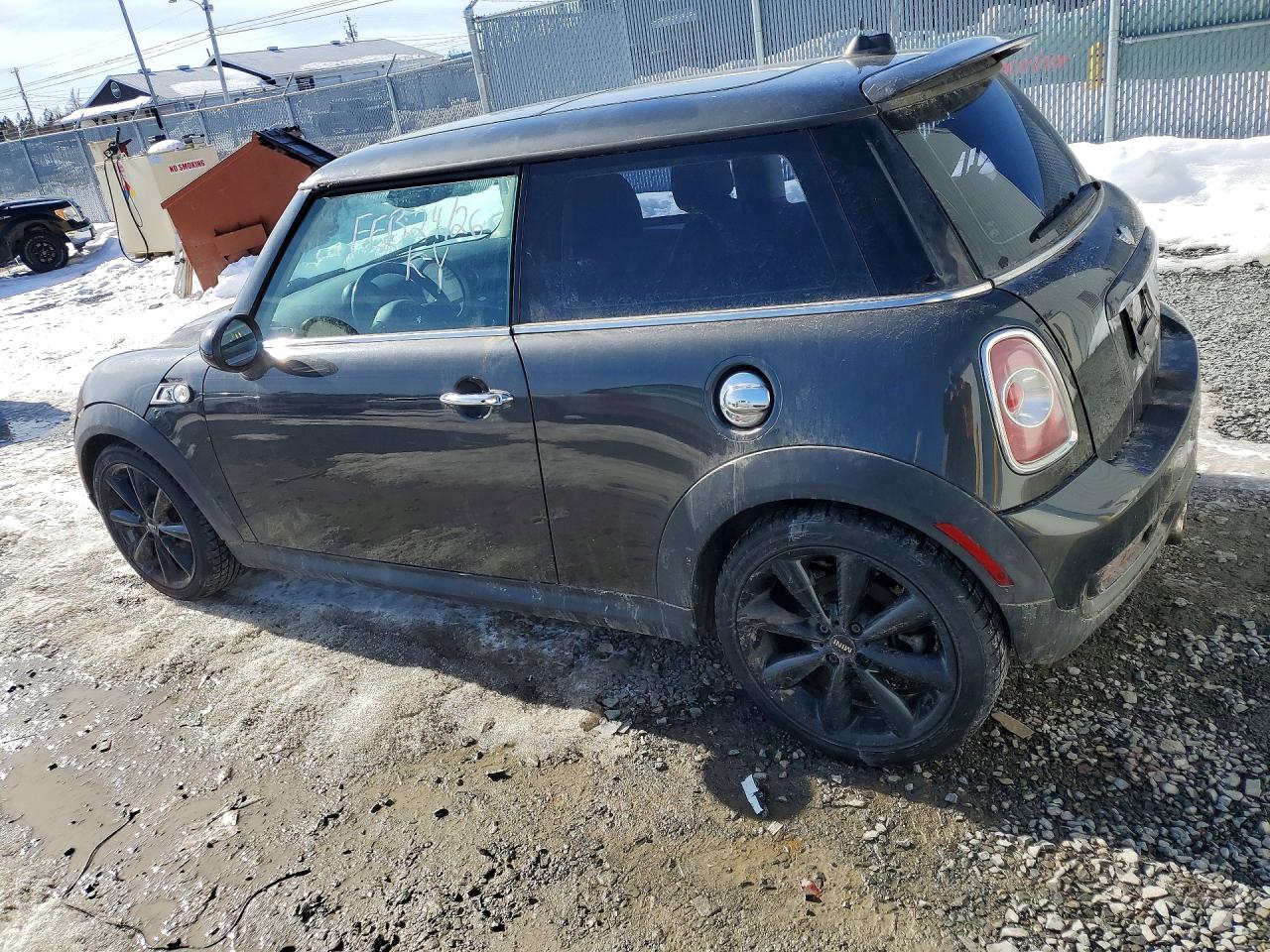 2011 MINI COOPER S photo 3