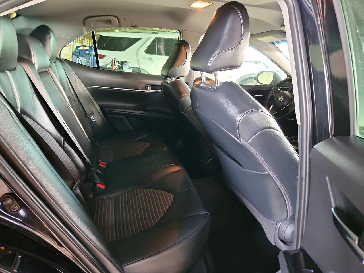 2020 TOYOTA CAMRY photo 28