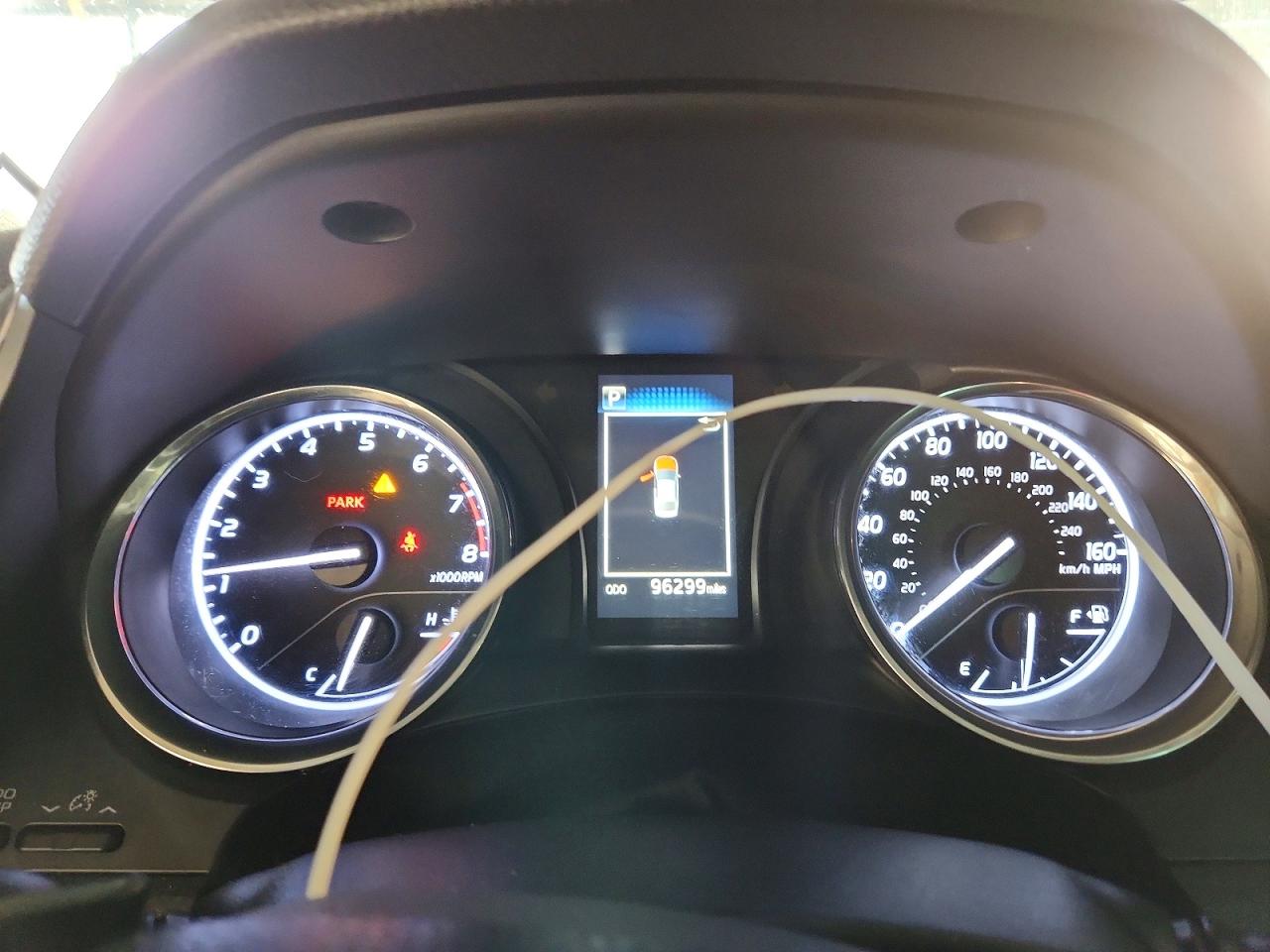2020 TOYOTA CAMRY photo 25