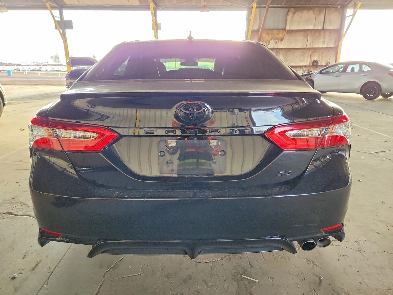 2020 TOYOTA CAMRY photo 16