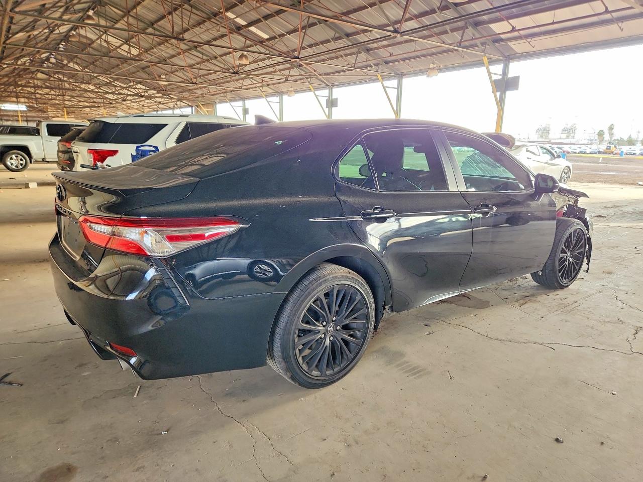 2020 TOYOTA CAMRY photo 7