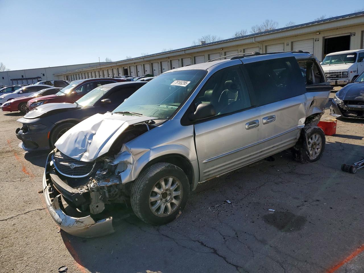 2002 CHRYSLER TOWN & COUNTRY