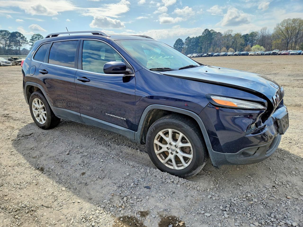 2014 JEEP CHEROKEE LATITUDE photo 4