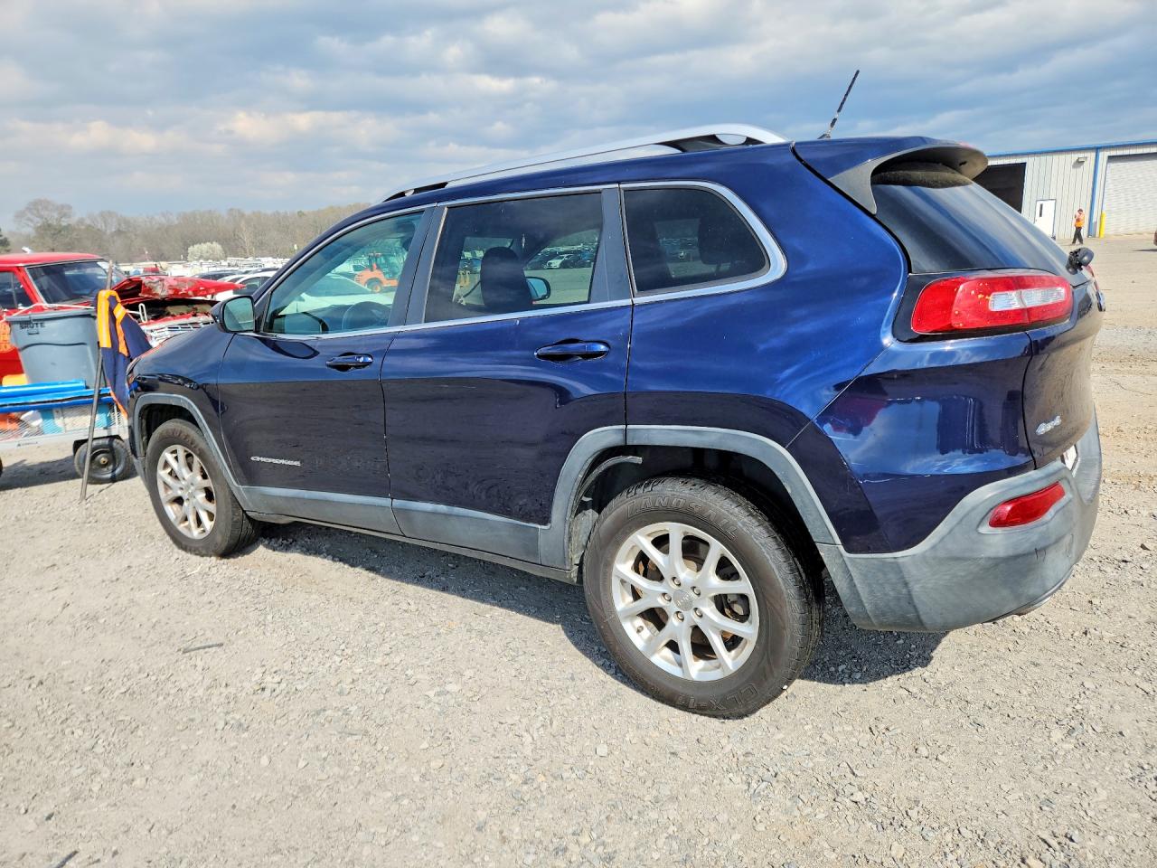 2014 JEEP CHEROKEE LATITUDE photo 2