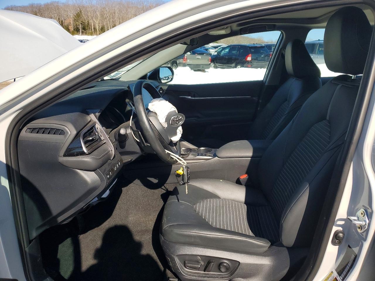 2024 TOYOTA CAMRY SE photo 7