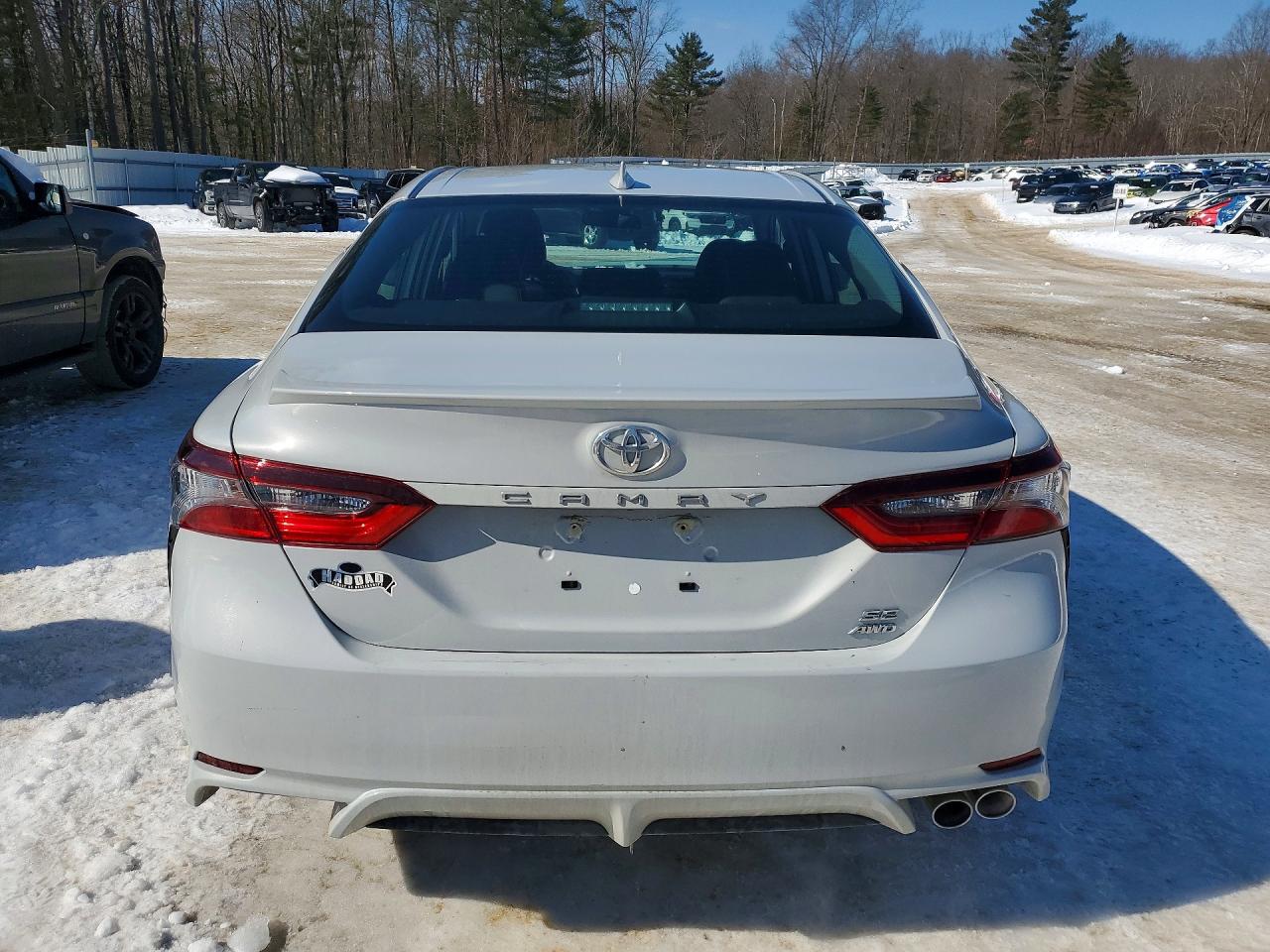 2024 TOYOTA CAMRY SE photo 6