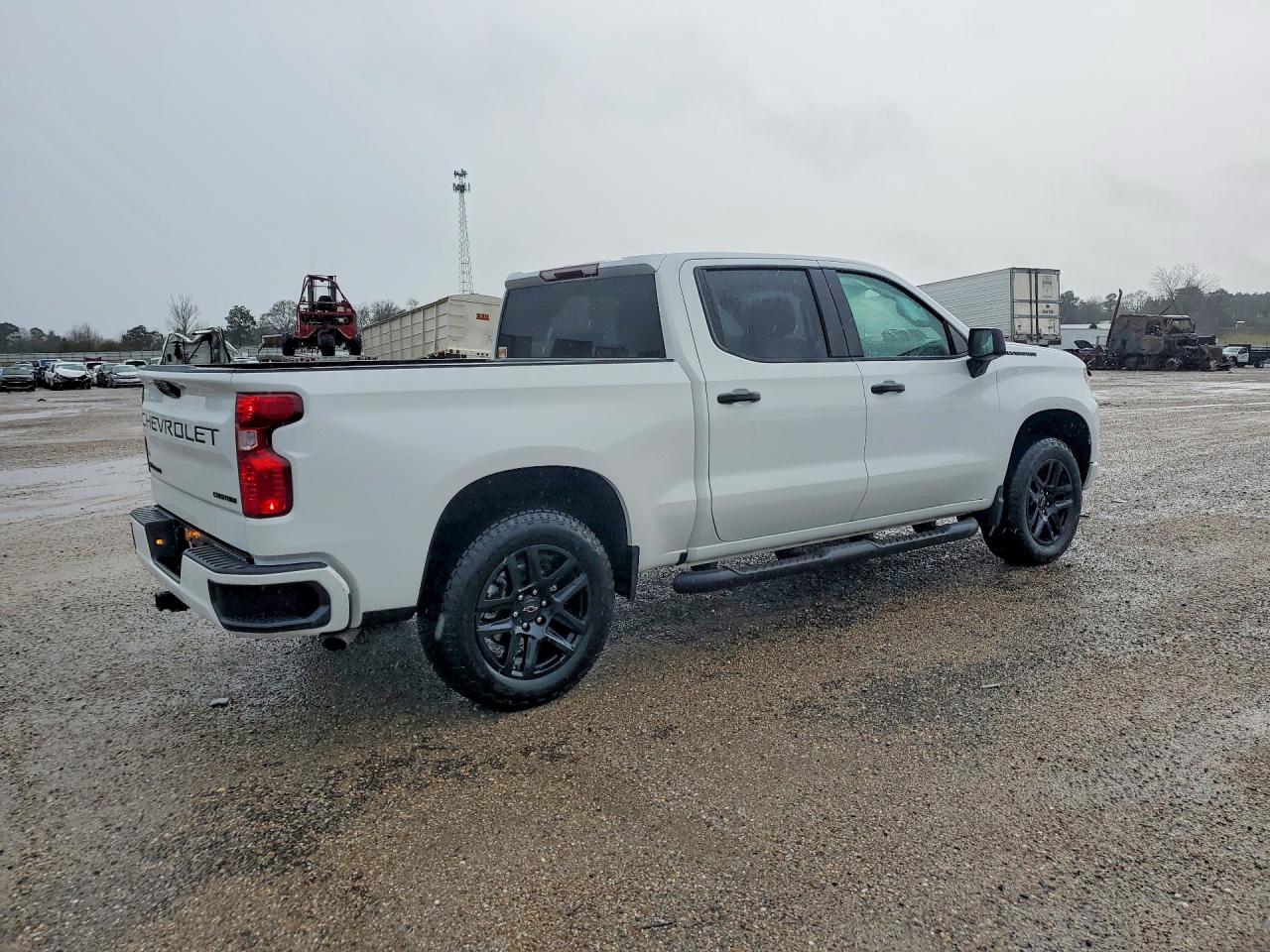 2024 CHEVROLET SILVERADO C1500 CUSTOM photo 5