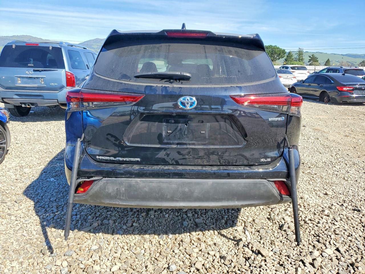 2022 TOYOTA HIGHLANDER HYBRID XLE photo 11