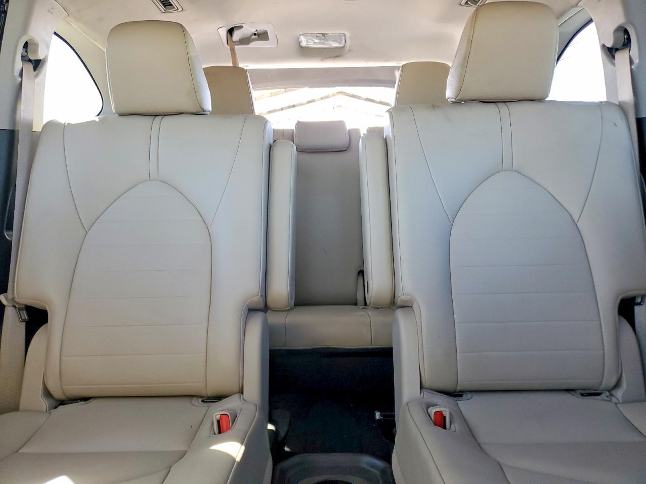 2022 TOYOTA HIGHLANDER HYBRID XLE photo 19