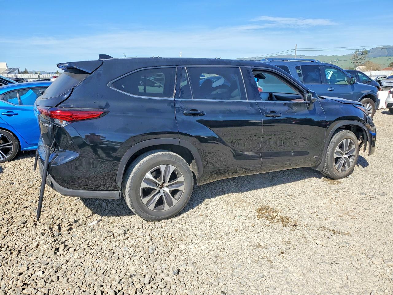2022 TOYOTA HIGHLANDER HYBRID XLE photo 5