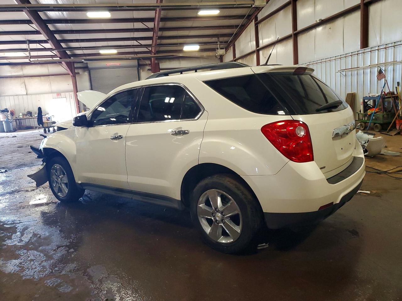 2013 CHEVROLET EQUINOX LT photo 3