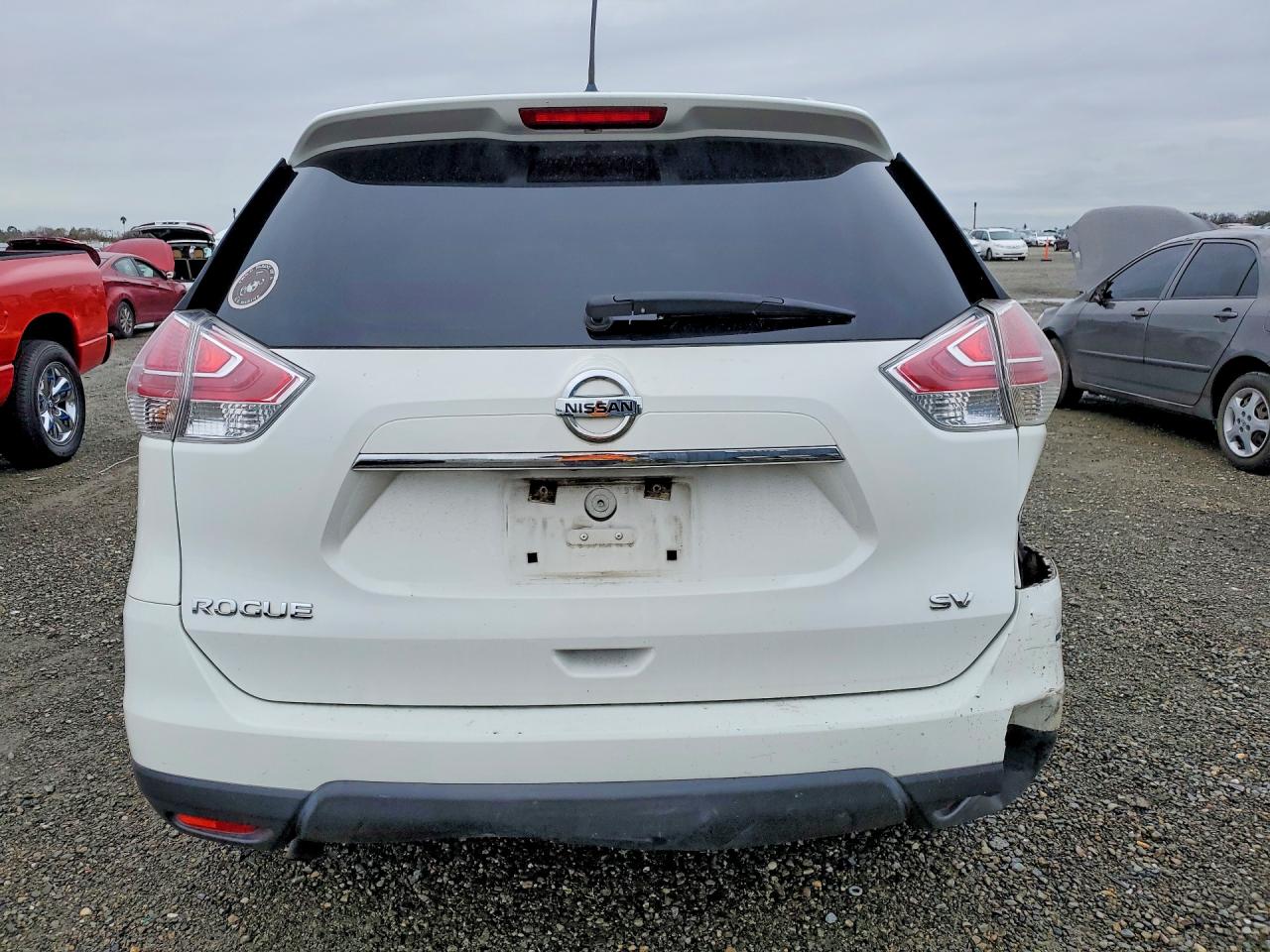 2016 NISSAN ROGUE SV photo 6