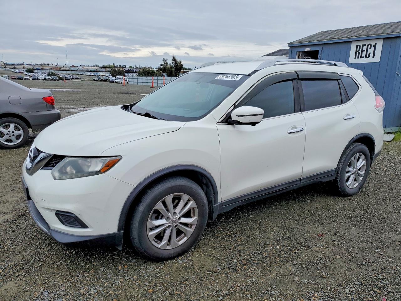 2016 NISSAN ROGUE