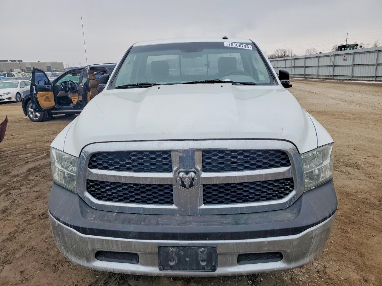 2017 RAM 1500 ST photo 9