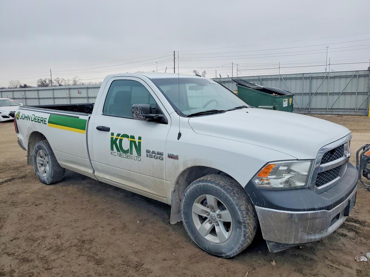 2017 RAM 1500 ST photo 7