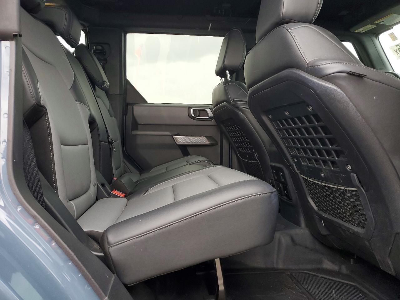 2023 FORD BRONCO BASE photo 21