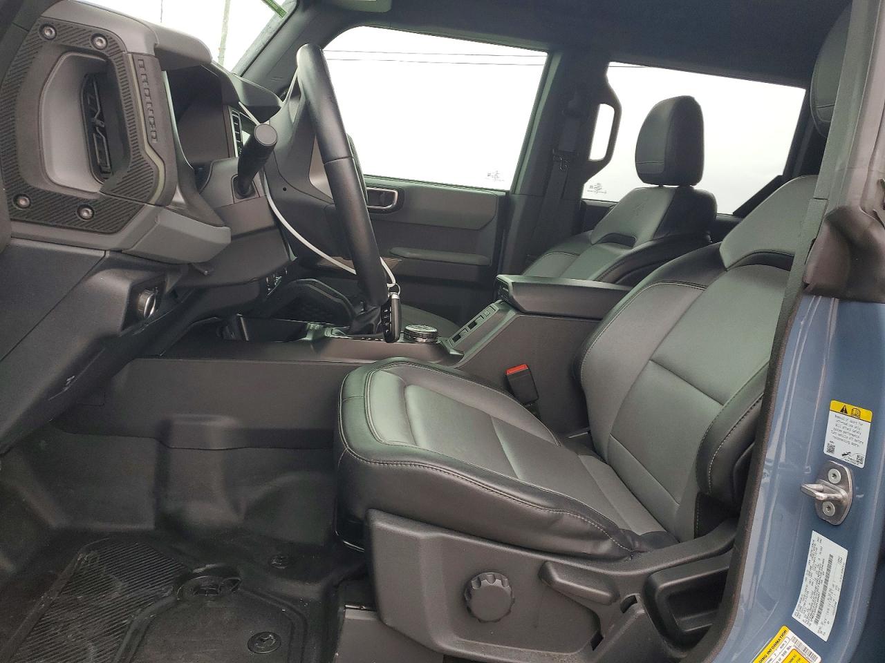 2023 FORD BRONCO BASE photo 13