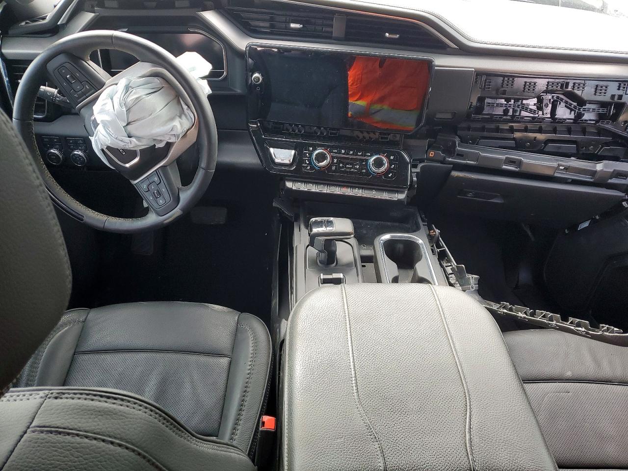 2025 GMC SIERRA K1500 DENALI photo 8