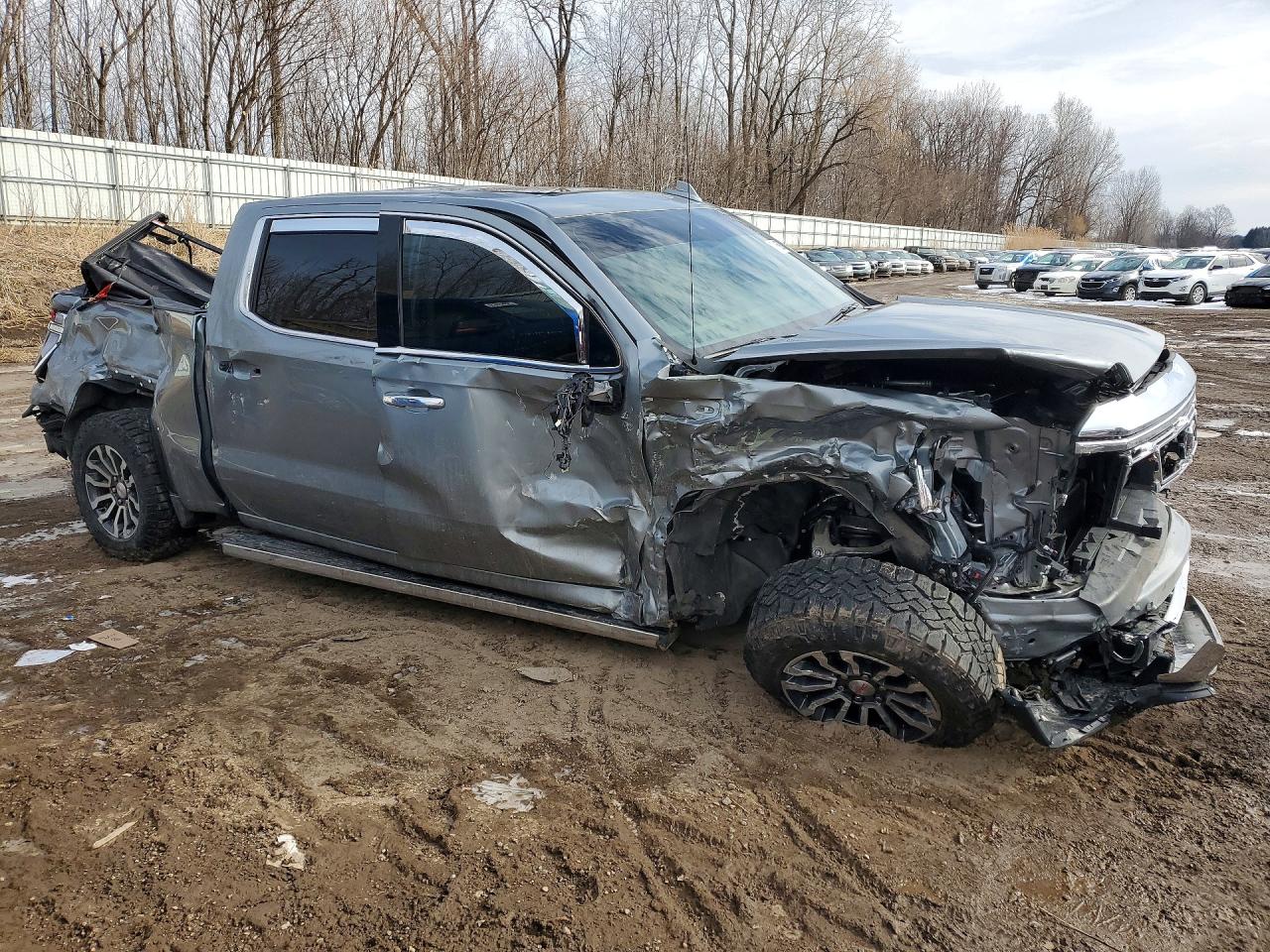 2025 GMC SIERRA K1500 DENALI photo 4