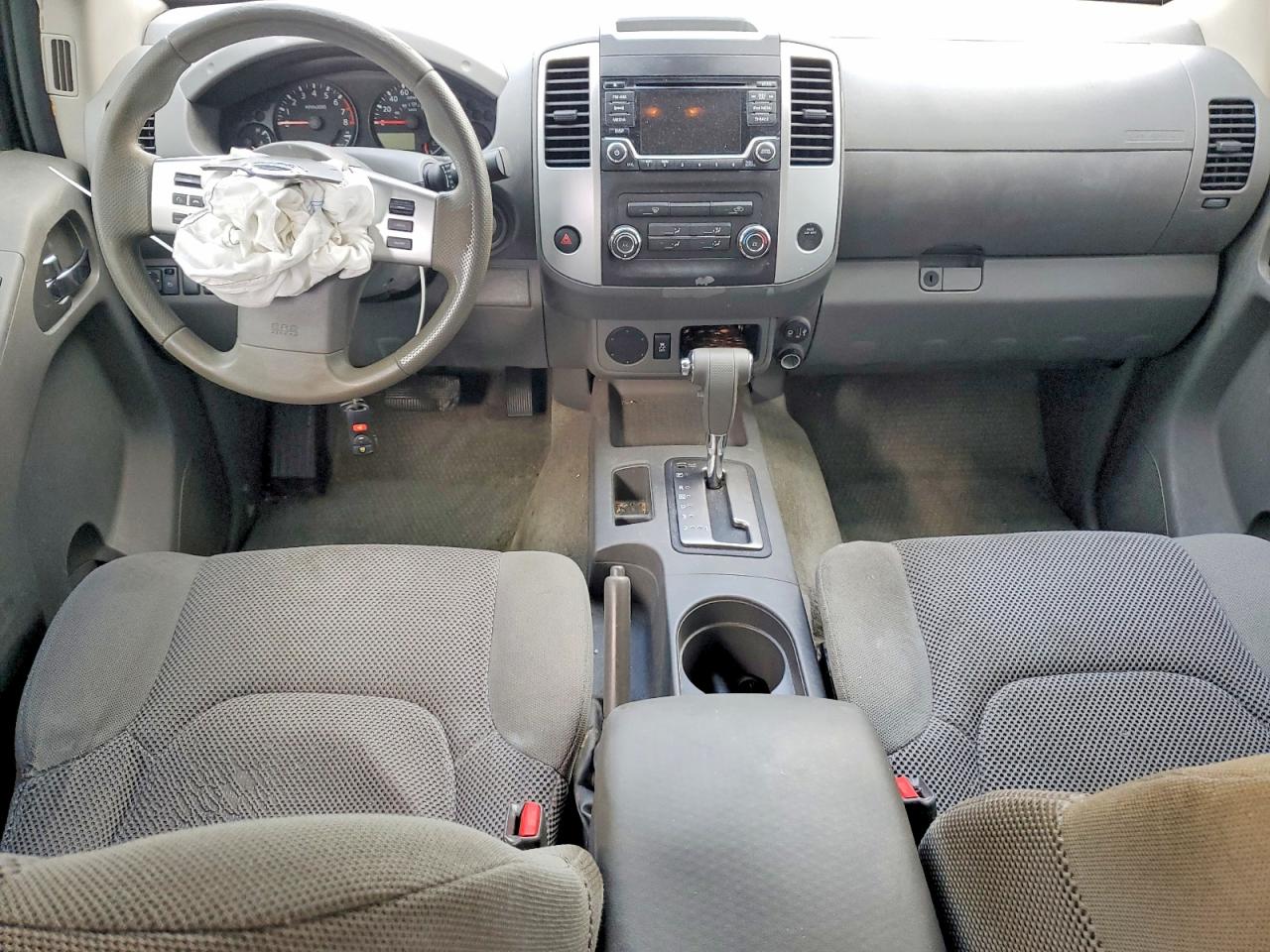 2017 NISSAN FRONTIER SV photo 8