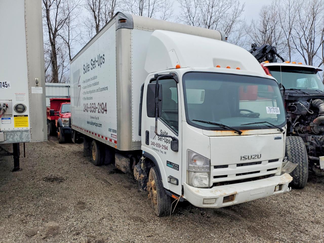2014 ISUZU NPR DELIVERY TRUCK photo 10