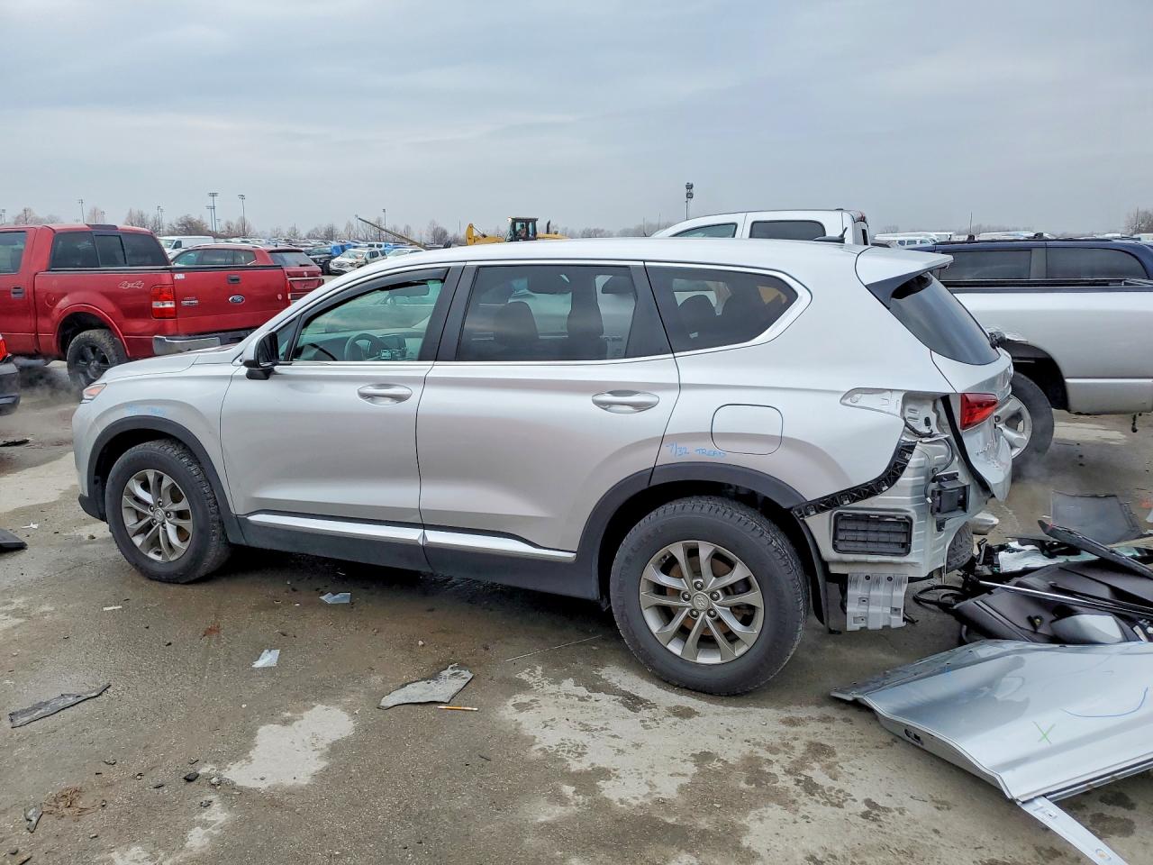 2019 HYUNDAI SANTA FE SE 2.4L photo 3