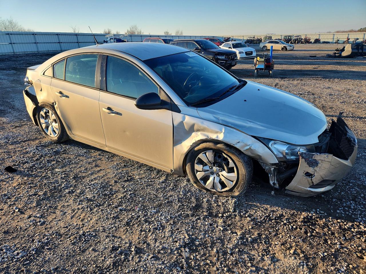 2014 CHEVROLET CRUZE LS photo 4