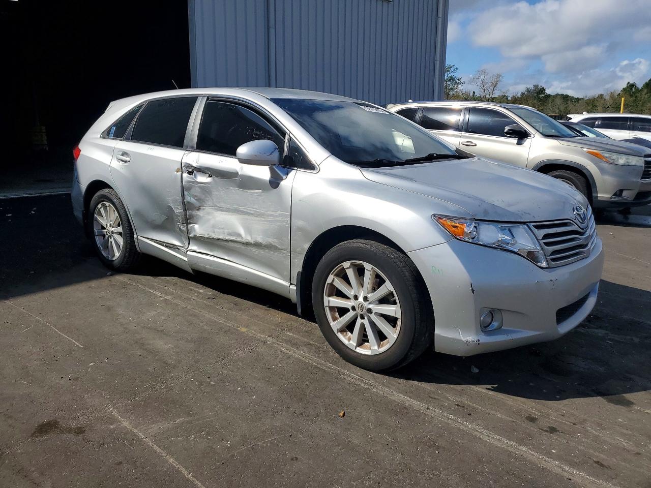 2010 TOYOTA VENZA FWD 4CYL photo 10