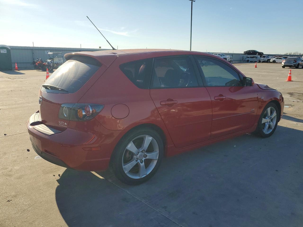 2006 MAZDA 3 HATCHBACK photo 3