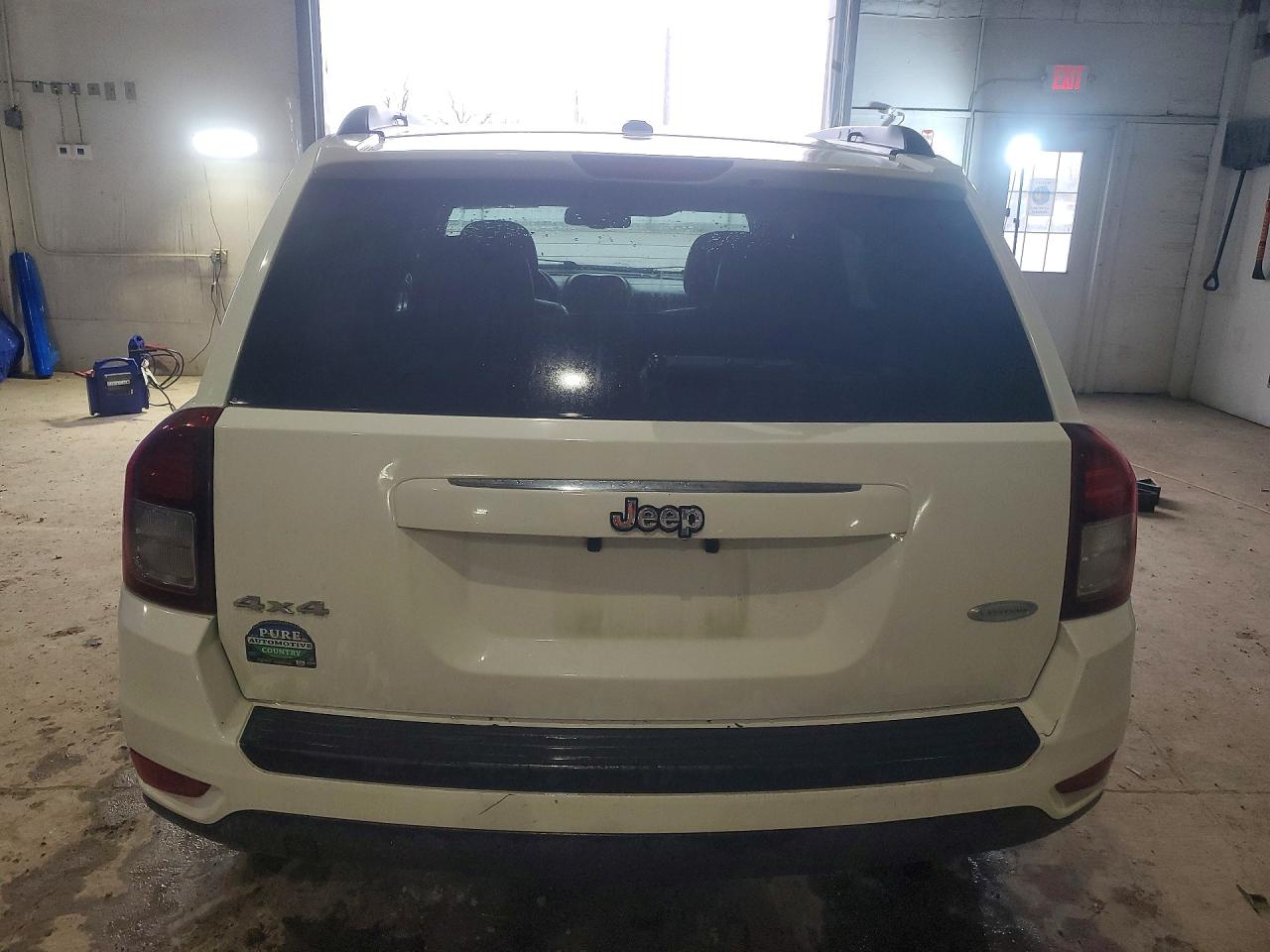 2017 JEEP COMPASS LATITUDE photo 6
