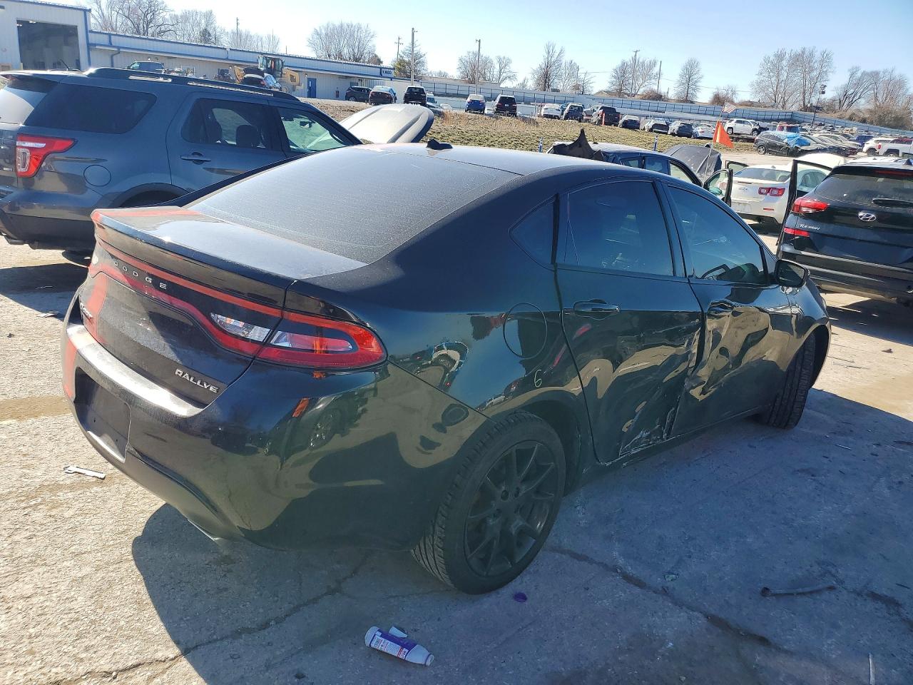 2015 DODGE DART SXT photo 3