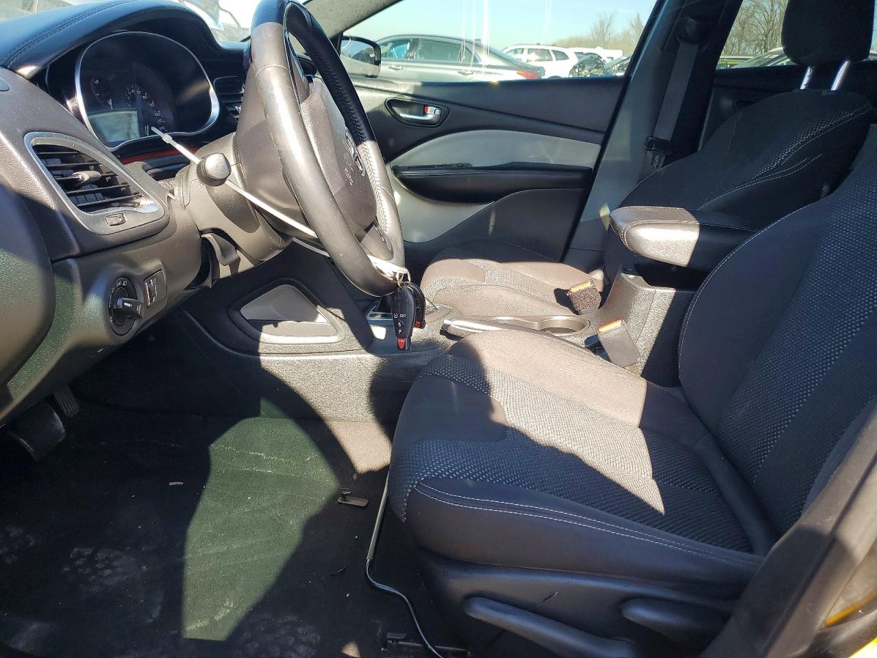 2015 DODGE DART SXT photo 7