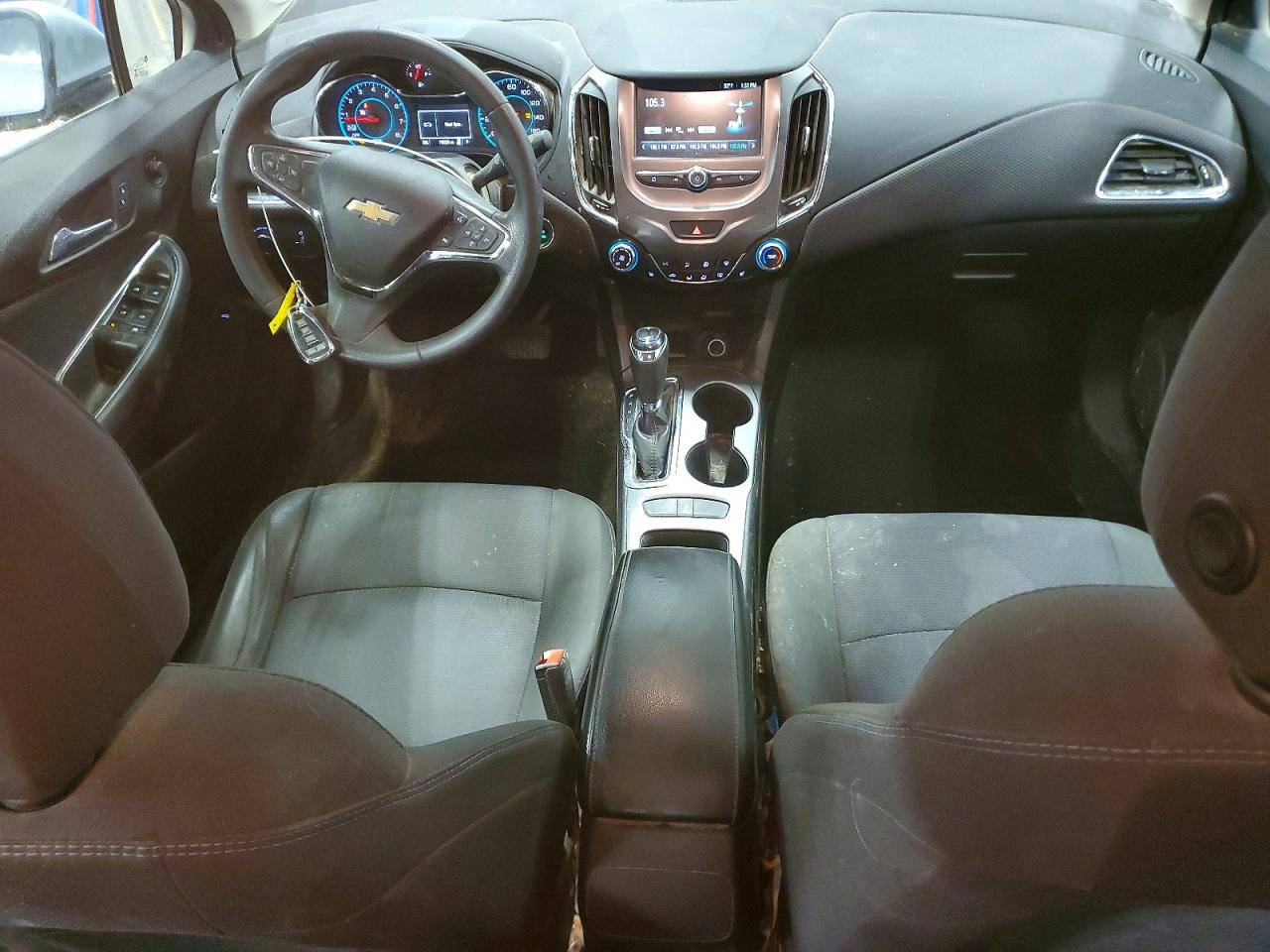 2017 CHEVROLET CRUZE LT photo 15