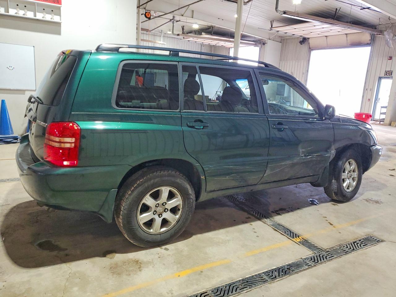 2003 TOYOTA HIGHLANDER BASE photo 5